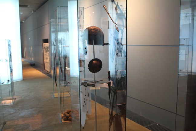 Teile einer Rüstung. (Foto: M. Worgul/LWL-Museum für Archäologie)