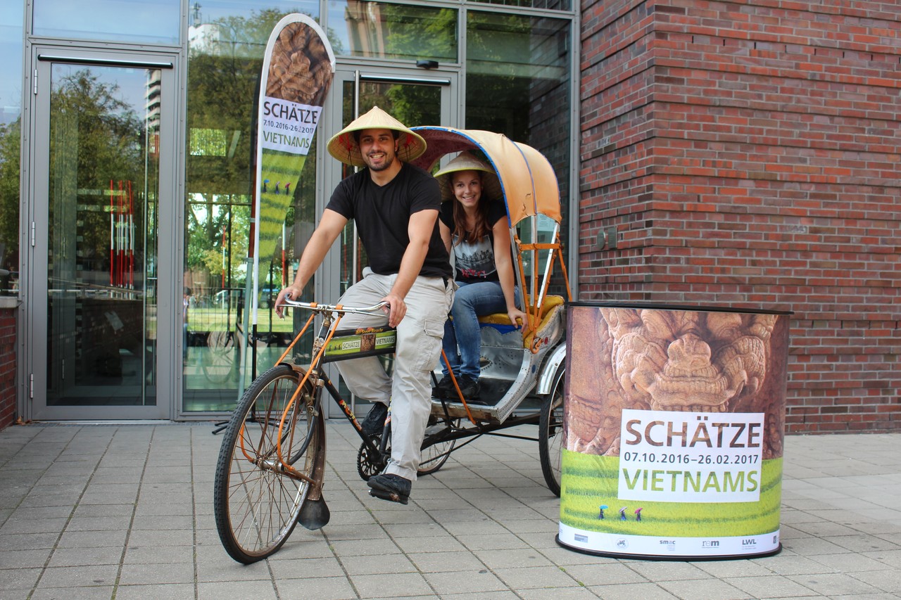Das Promotion-Team. (Foto: S. Leenen/LWL-Museum für Archäologie)