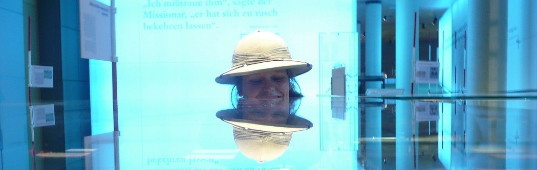 Linda im Museum