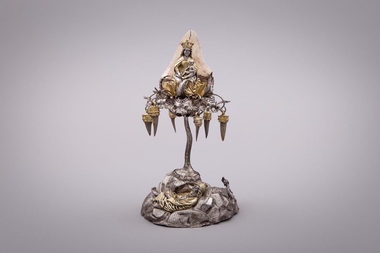 Dem Glauben nach sollte der Natternbaum Gäste vor Vergiftung schützen. Foto: Grünes Gewölbe, Staatliche Kunstsammlungen Dresden/Paul Kuchel