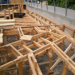 Holzgerüst (vergrößerte Bildansicht wird geöffnet)