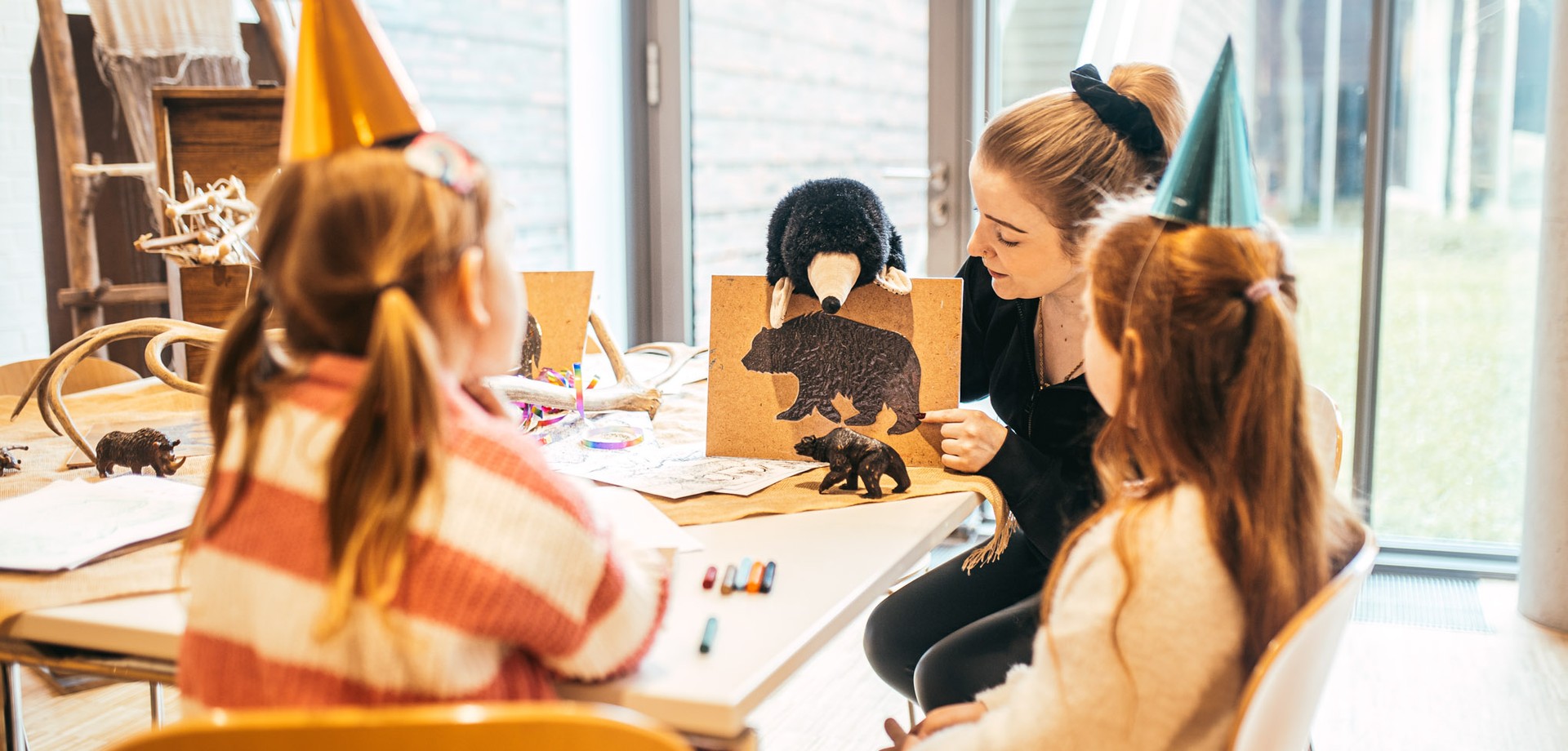 Kinder beim Kindergeburtstagsprogramm
