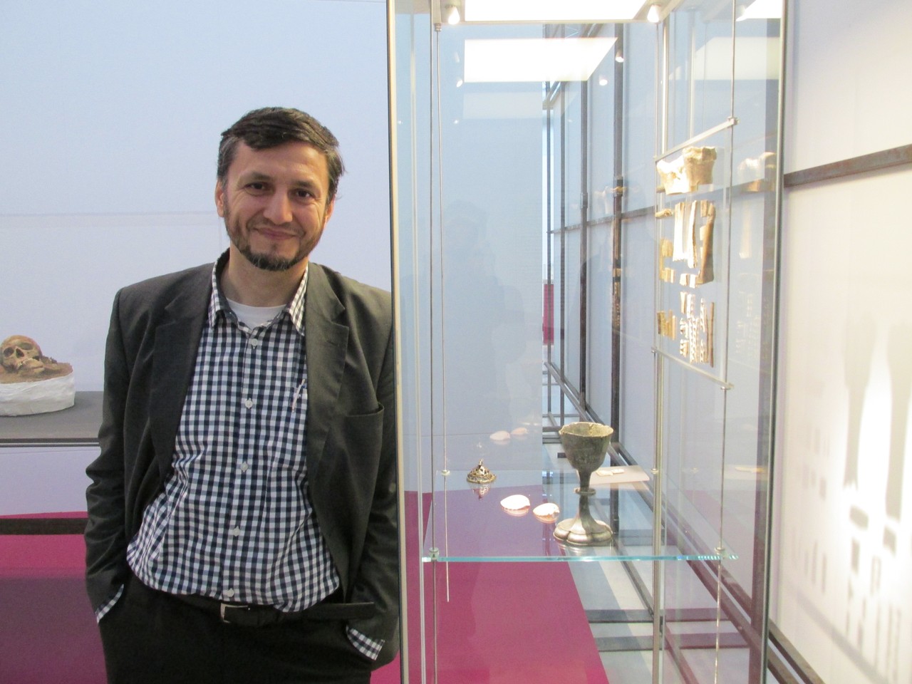 Herr Hüseyin Inam, Leihgeber des Böser-Blick-Anhängers (Foto: Katharina Wirmsberger)