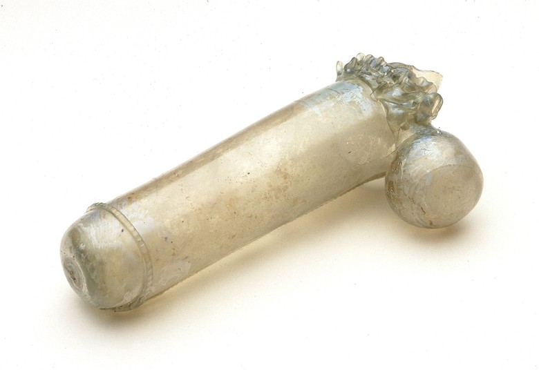 Dieses Scherzgefäß in der Hand der Klostervorsteherein war auch als Machtdemonstration zu verstehen. Foto: LWL / S. Brentführer