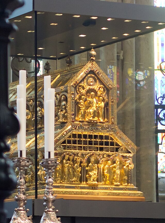 Drei Königenschrein ausgestellt im Kölner Dom. Ca. 1200 n. Chr.